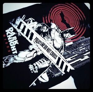 Dark Knight Rises Batman T-shirt L